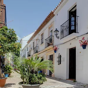 Сasa de vacaciones Unique Andalusian Townhouse Next To, Estepona